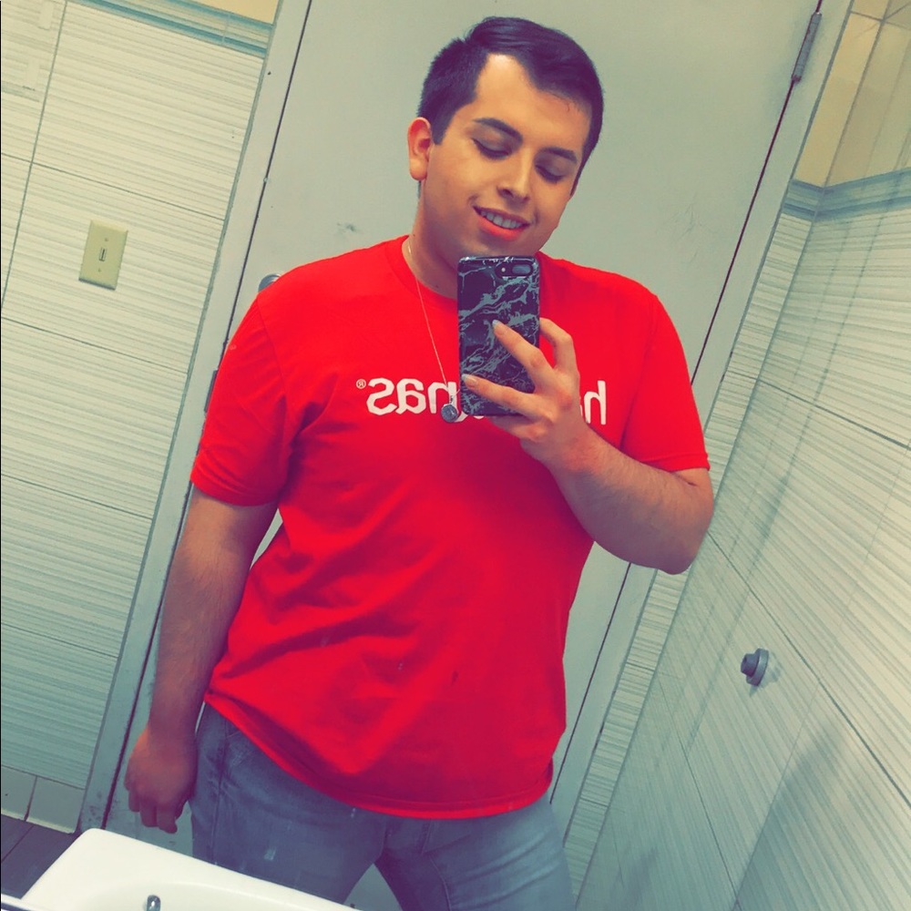 Meet your Posher, Jonathan